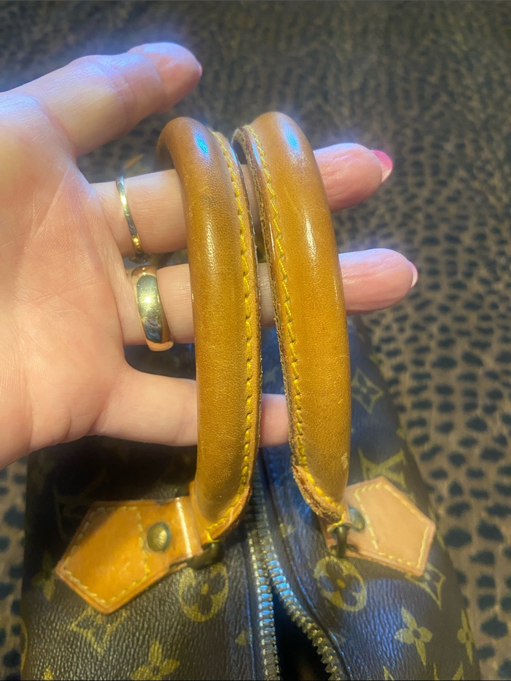 Authentic Louis Vuitton Speedy 30 - Picture 2 of 5